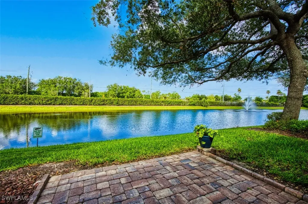 10058 Pacific Pines Avenue Fort Myers FL 33966