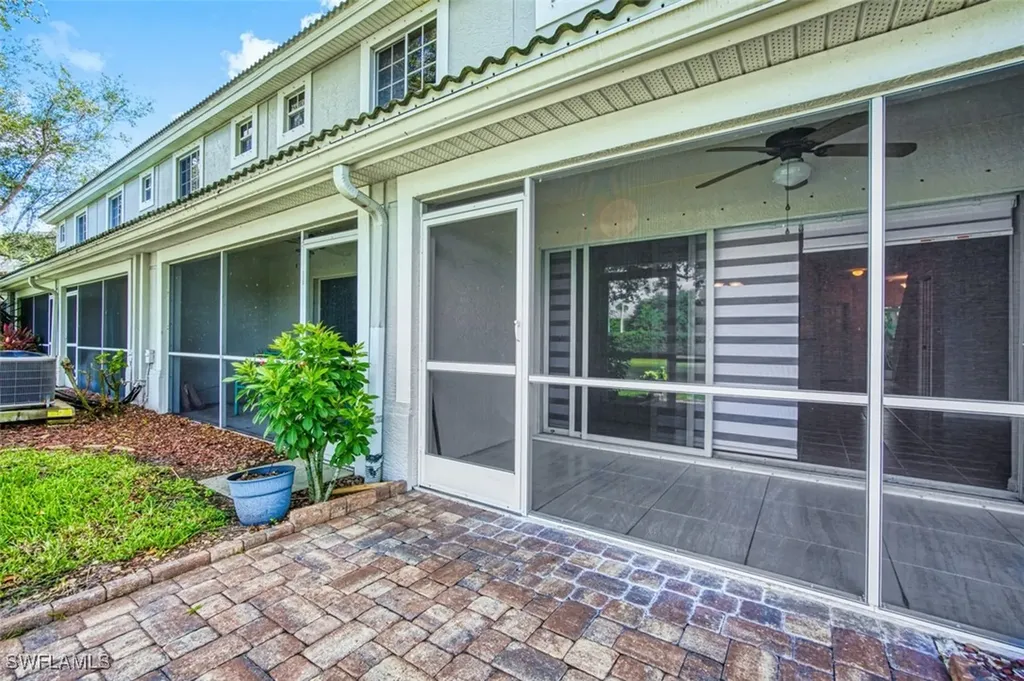 10058 Pacific Pines Avenue Fort Myers FL 33966