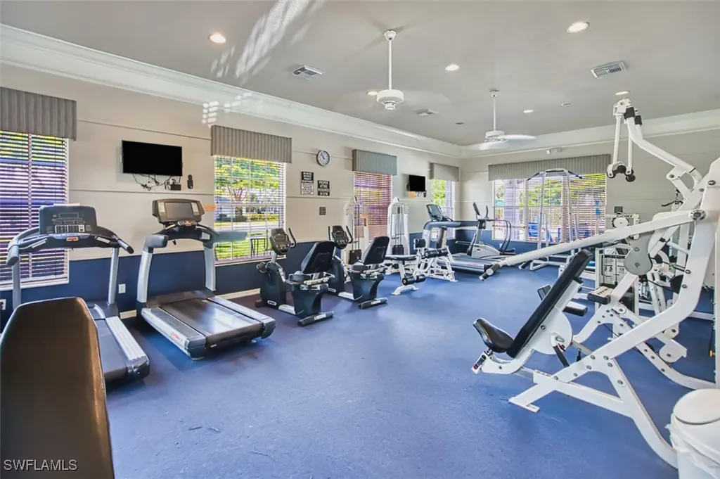10058 Pacific Pines Avenue Fort Myers FL 33966