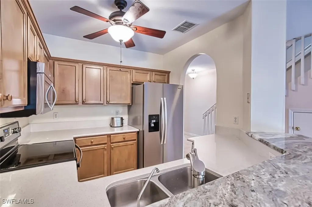 10058 Pacific Pines Avenue Fort Myers FL 33966
