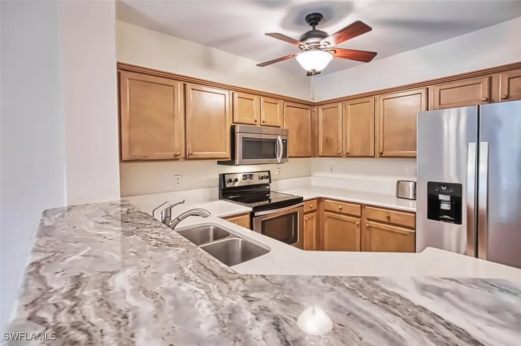 10058 Pacific Pines Avenue Fort Myers FL 33966