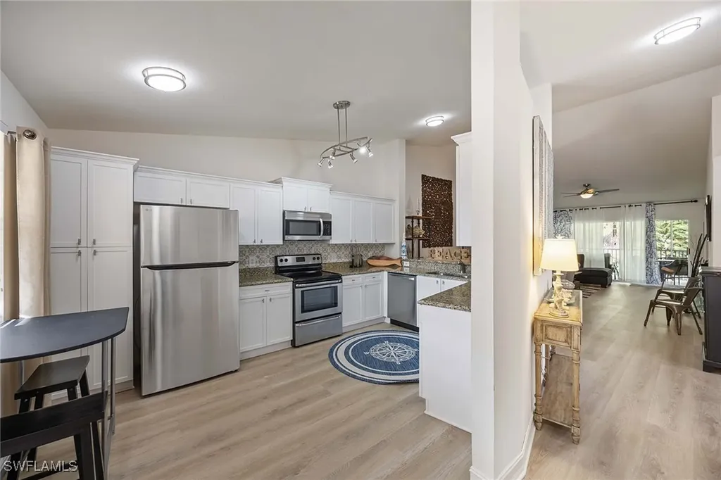 640 Luisa Lane Naples FL 34104