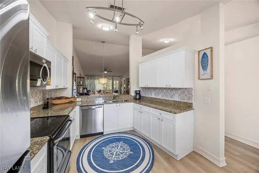 640 Luisa Lane Naples FL 34104