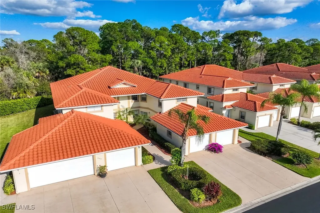 640 Luisa Lane Naples FL 34104