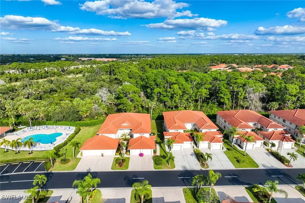 640 Luisa Lane Naples FL 34104