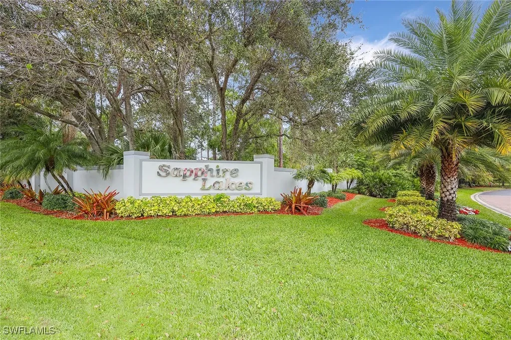 640 Luisa Lane Naples FL 34104