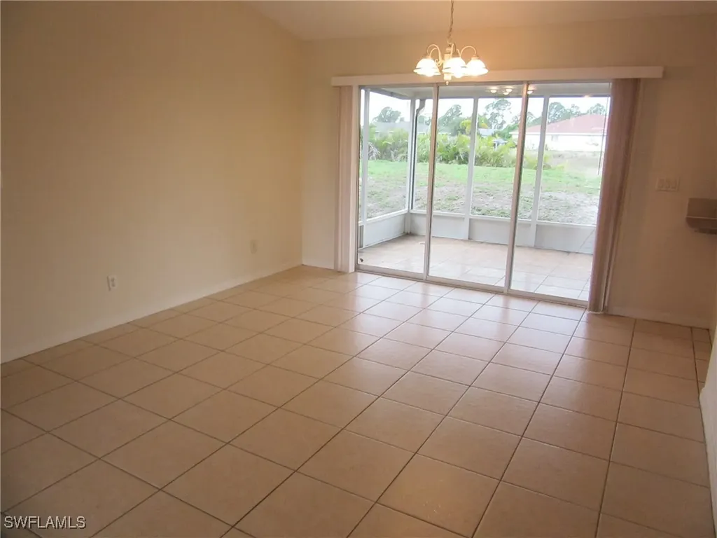 1568/1570 Gilbert Avenue S Lehigh Acres FL 33973