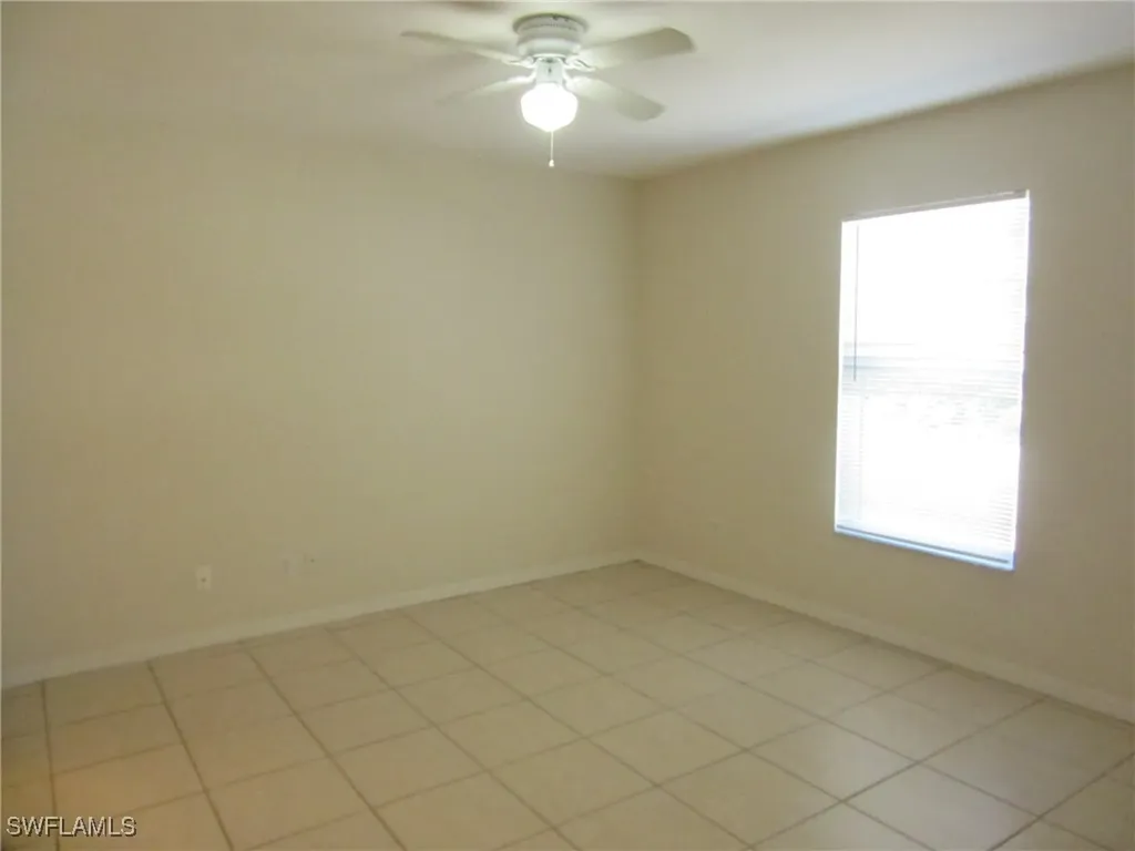 1568/1570 Gilbert Avenue S Lehigh Acres FL 33973