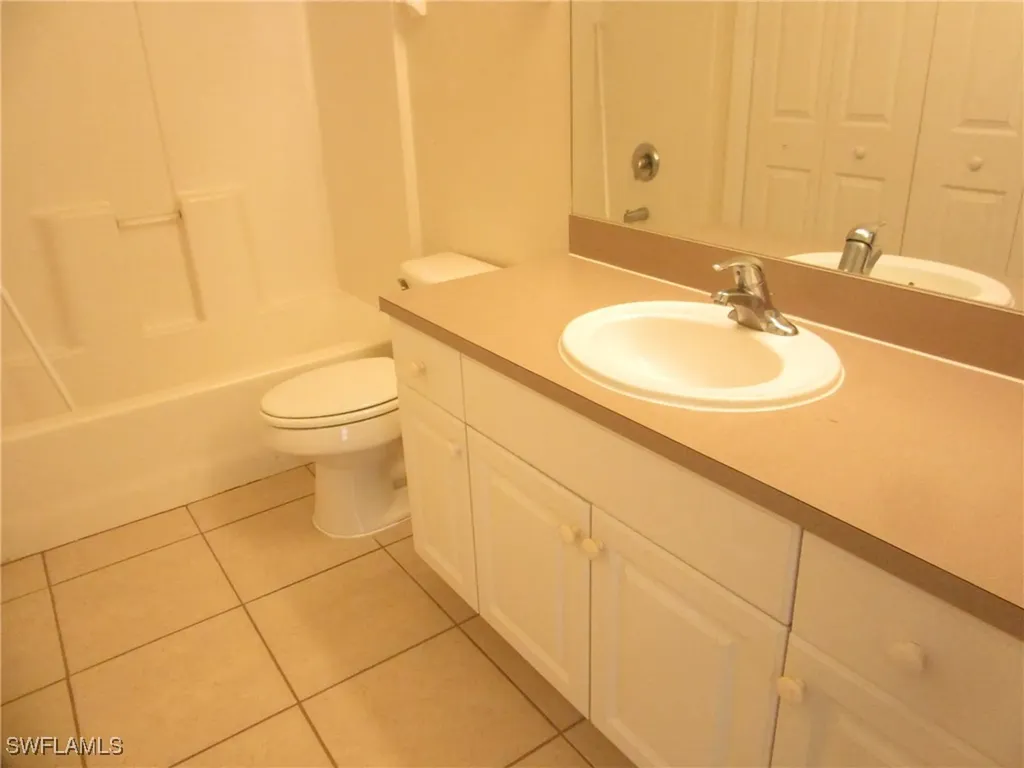1568/1570 Gilbert Avenue S Lehigh Acres FL 33973