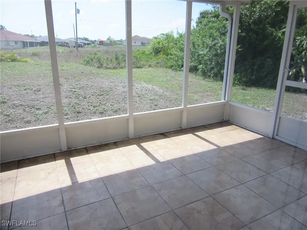 1568/1570 Gilbert Avenue S Lehigh Acres FL 33973