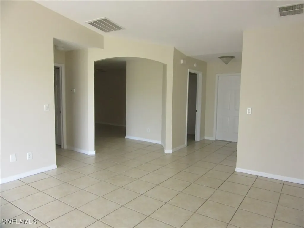 1568/1570 Gilbert Avenue S Lehigh Acres FL 33973