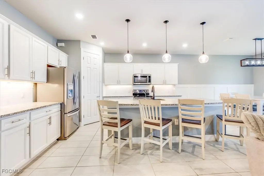 3548 E Hampton Circle Alva FL 33920