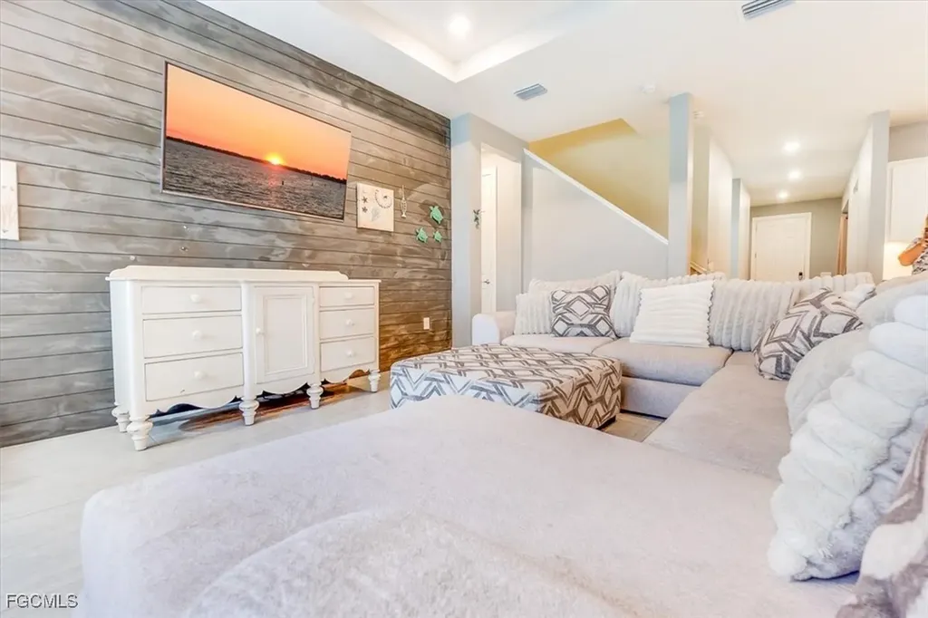 3548 E Hampton Circle Alva FL 33920