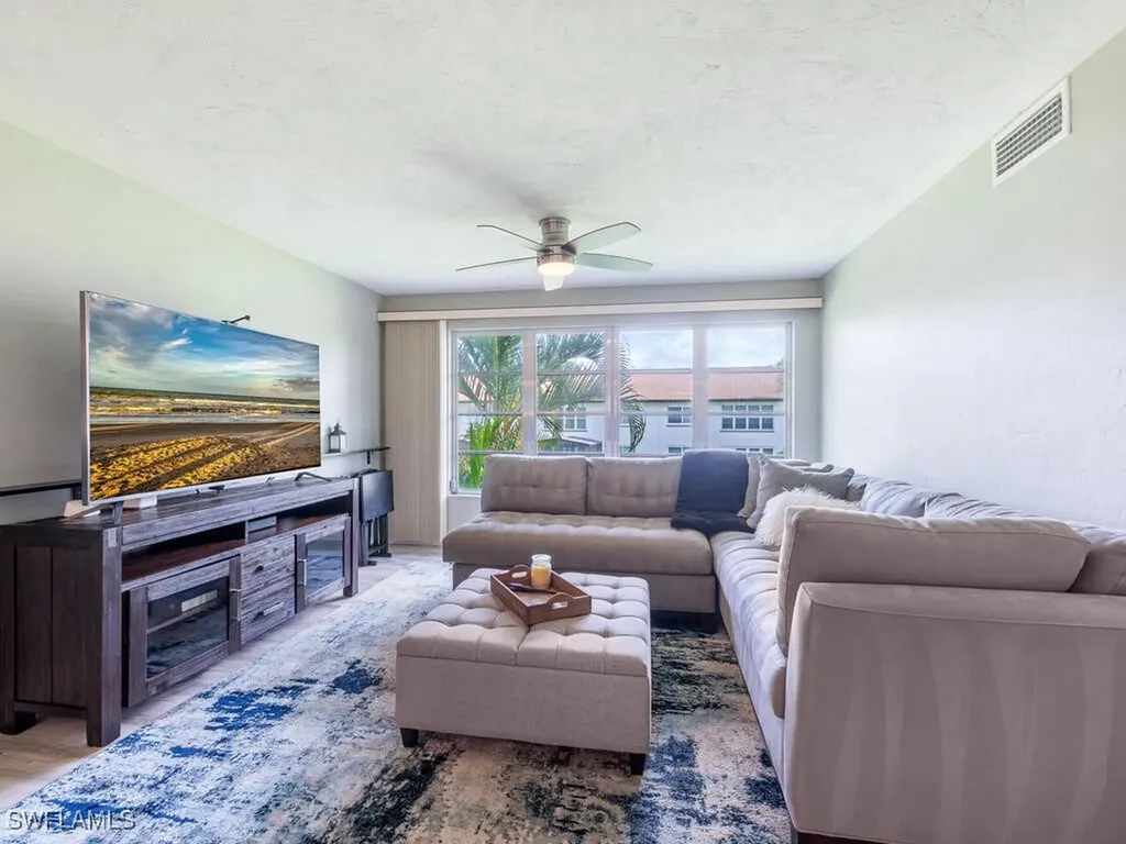 3603 Arctic Circle Naples FL 34112