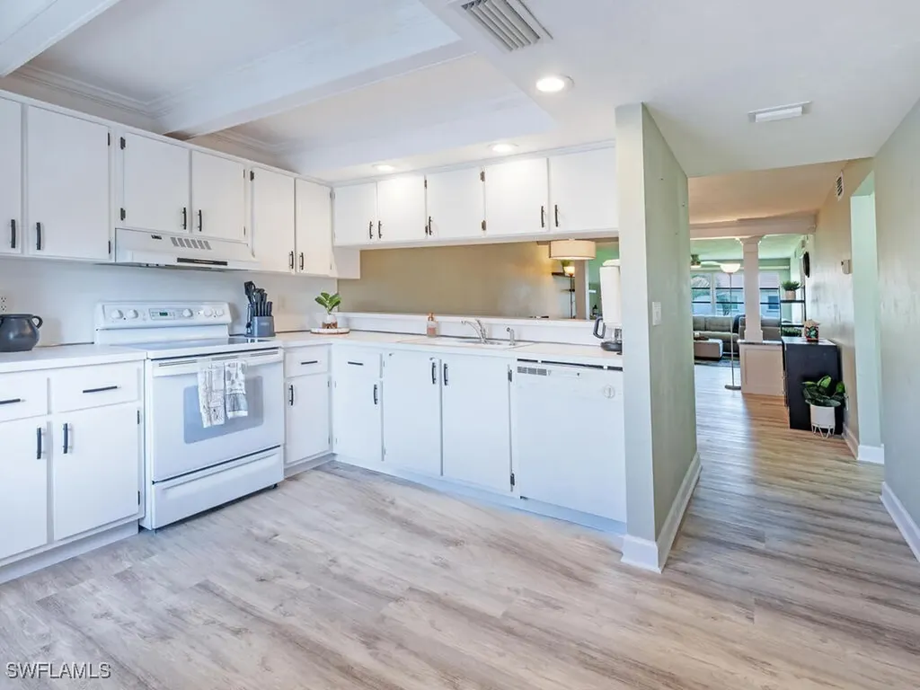 3603 Arctic Circle Naples FL 34112