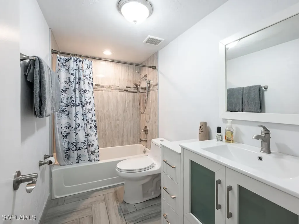 3603 Arctic Circle Naples FL 34112