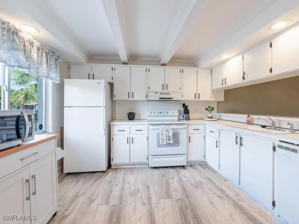 3603 Arctic Circle Naples FL 34112