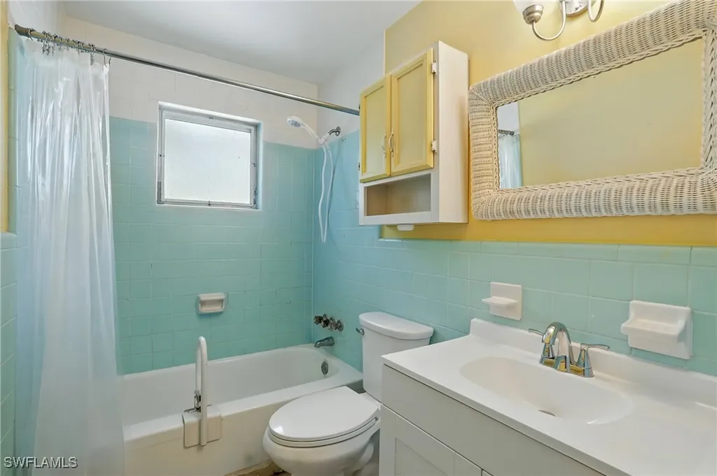 4011 Coconut Circle S Naples FL 34104