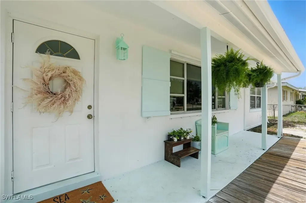 4011 Coconut Circle S Naples FL 34104