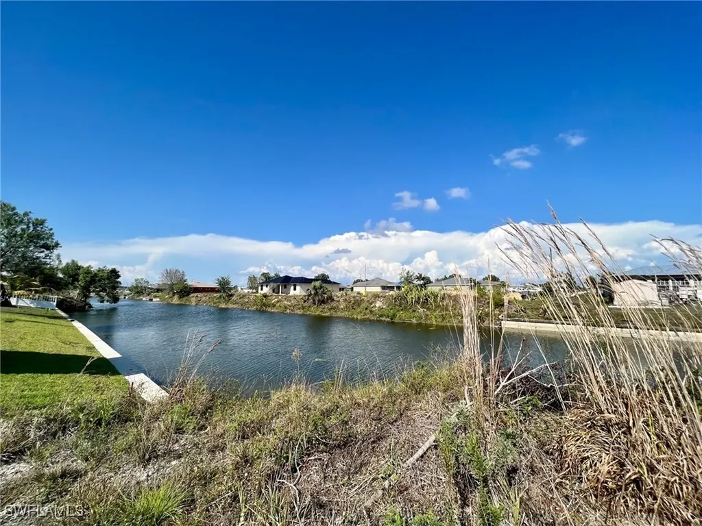 1815 NE 10th Avenue Cape Coral FL 33909