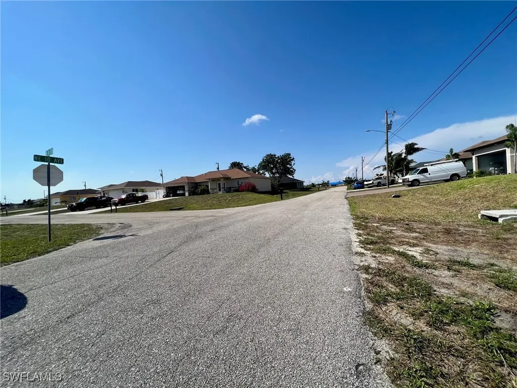 1815 NE 10th Avenue Cape Coral FL 33909