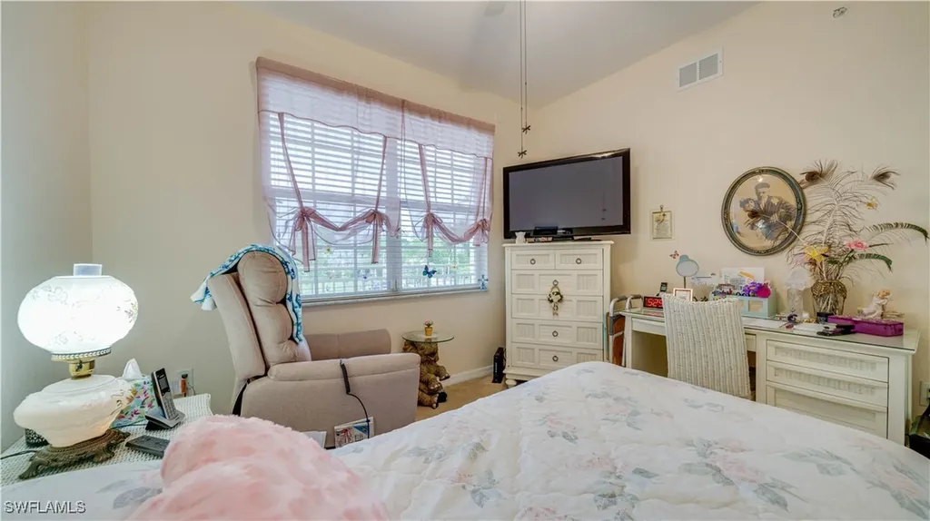 1133 Van Loon Commons Circle Cape Coral FL 33909