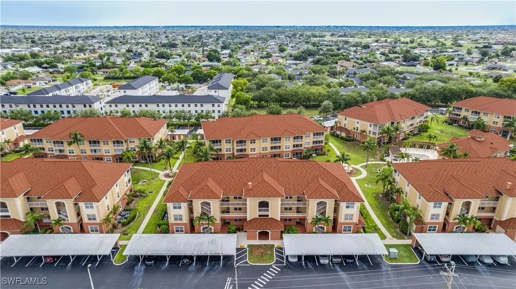 1133 Van Loon Commons Circle Cape Coral FL 33909