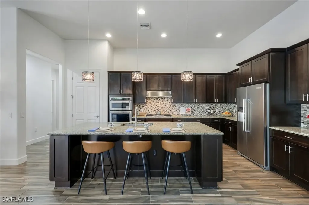 16273 Camden Lakes Circle Naples FL 34110
