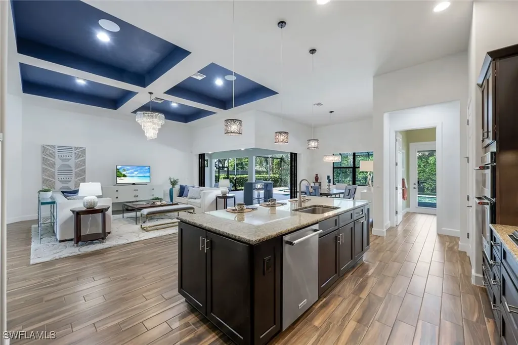 16273 Camden Lakes Circle Naples FL 34110