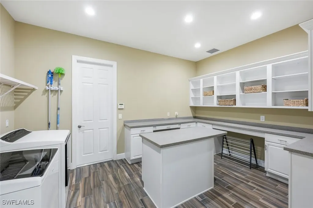 16273 Camden Lakes Circle Naples FL 34110