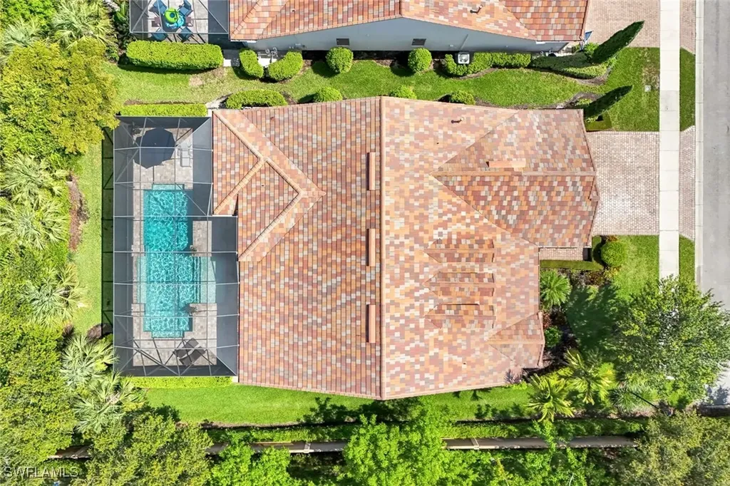 16273 Camden Lakes Circle Naples FL 34110