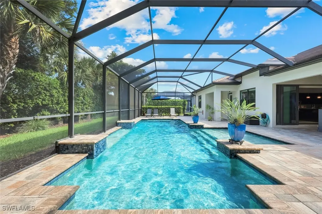 16273 Camden Lakes Circle Naples FL 34110