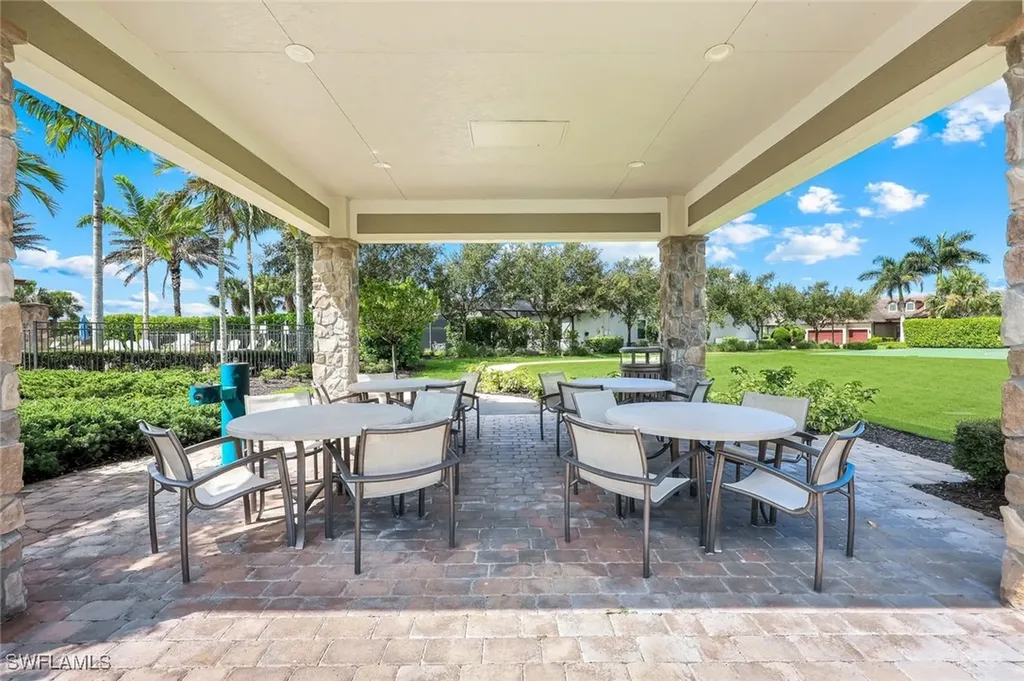 16273 Camden Lakes Circle Naples FL 34110