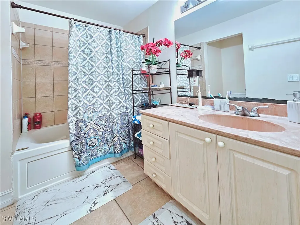 2640 4th Avenue NE Naples FL 34120