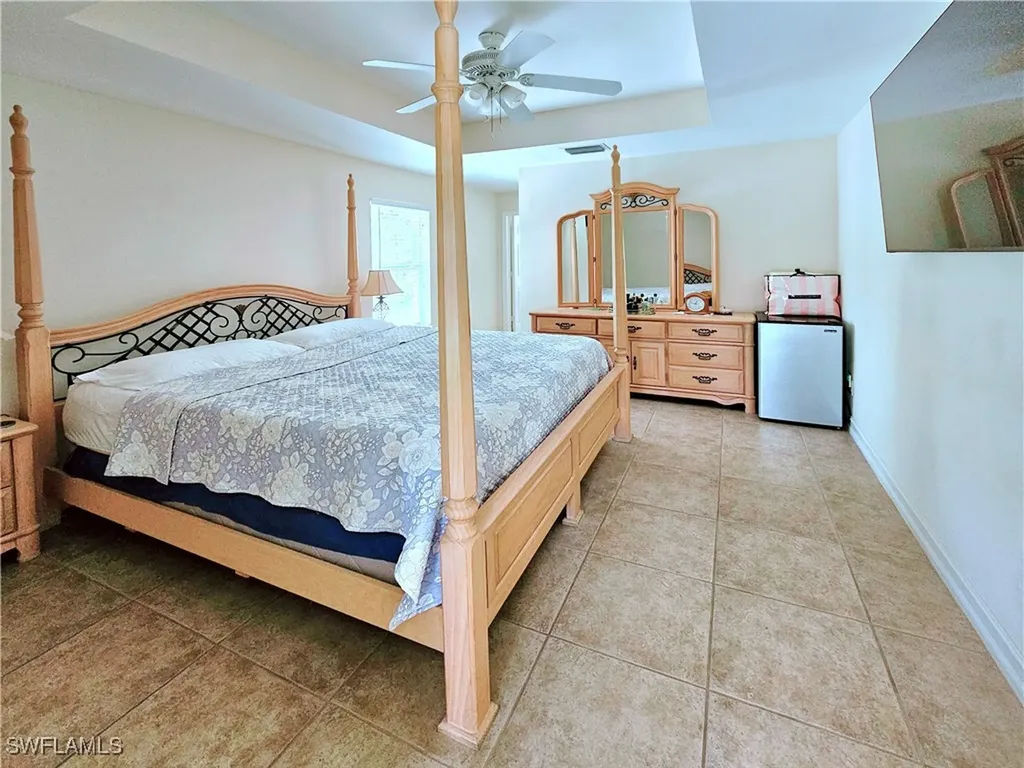 2640 4th Avenue NE Naples FL 34120
