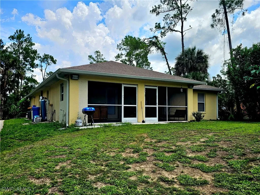 2640 4th Avenue NE Naples FL 34120