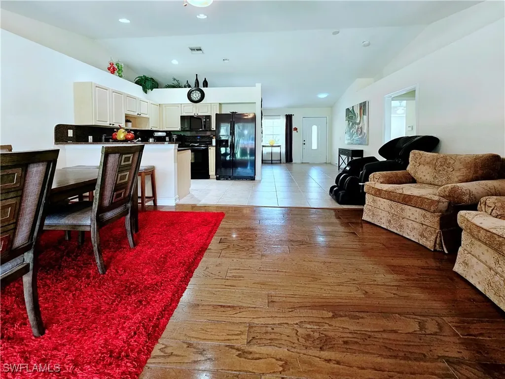 2640 4th Avenue NE Naples FL 34120