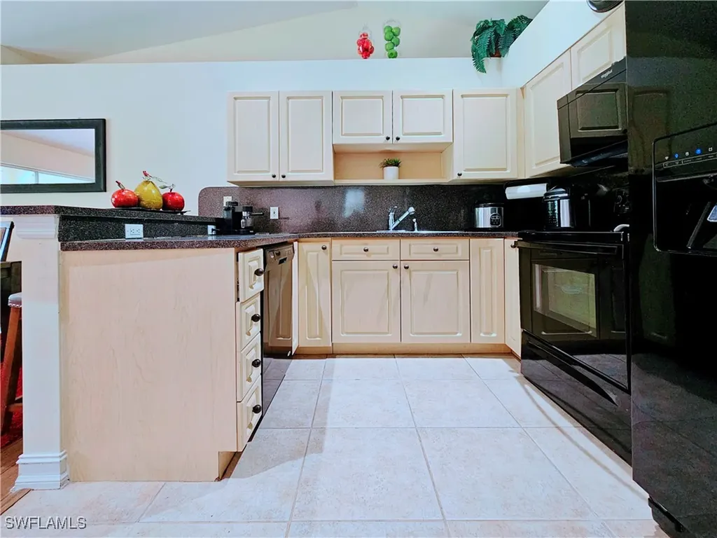 2640 4th Avenue NE Naples FL 34120