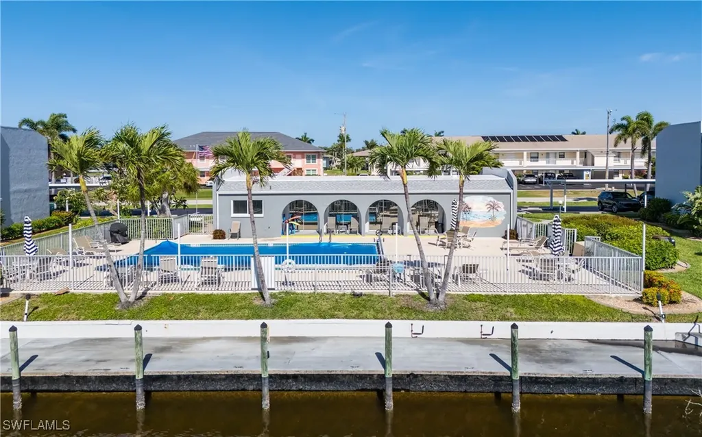 4549 SE 5th Place Cape Coral FL 33904
