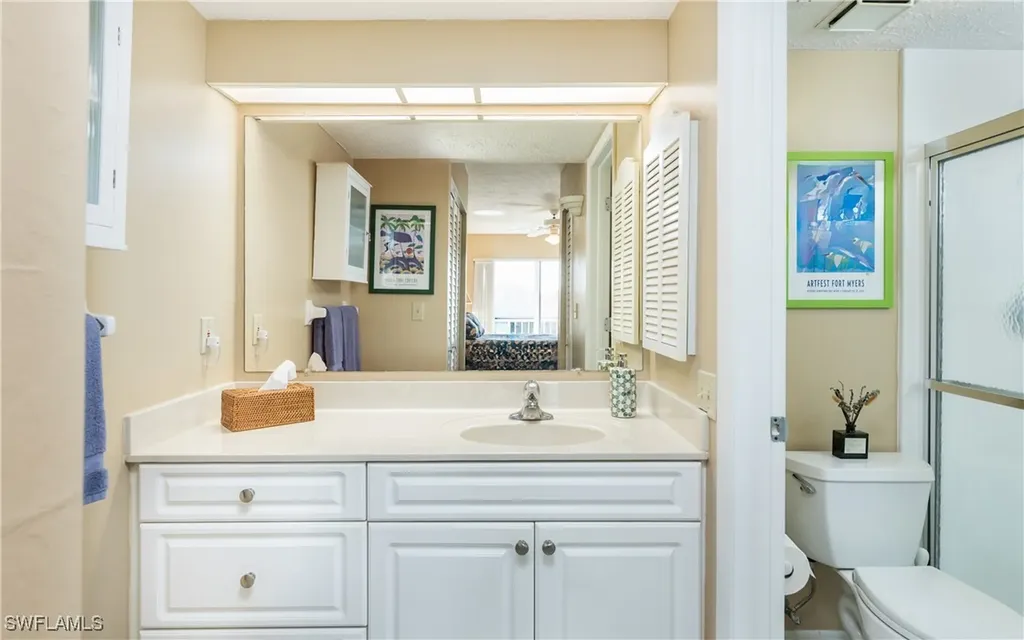 4549 SE 5th Place Cape Coral FL 33904