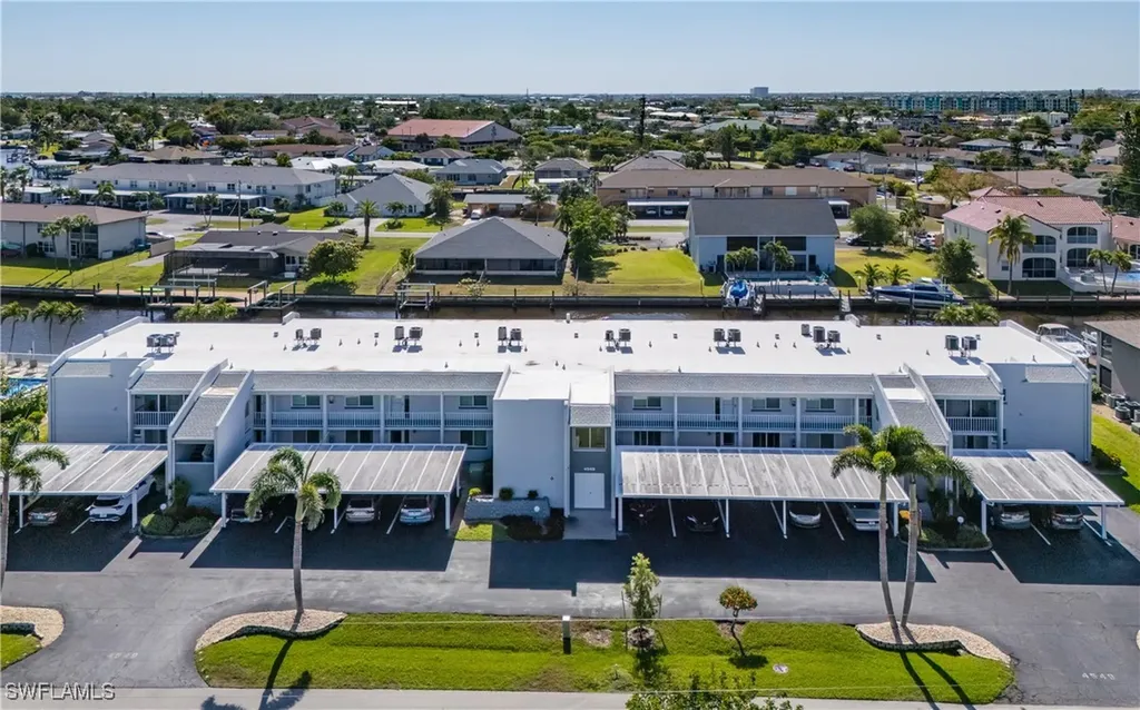 4549 SE 5th Place Cape Coral FL 33904