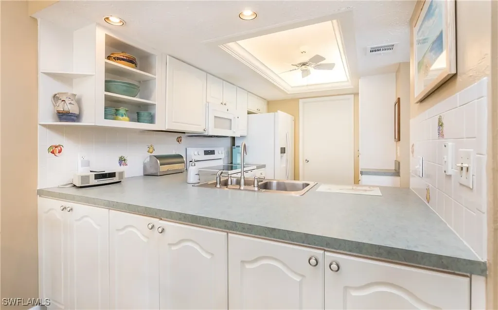 4549 SE 5th Place Cape Coral FL 33904