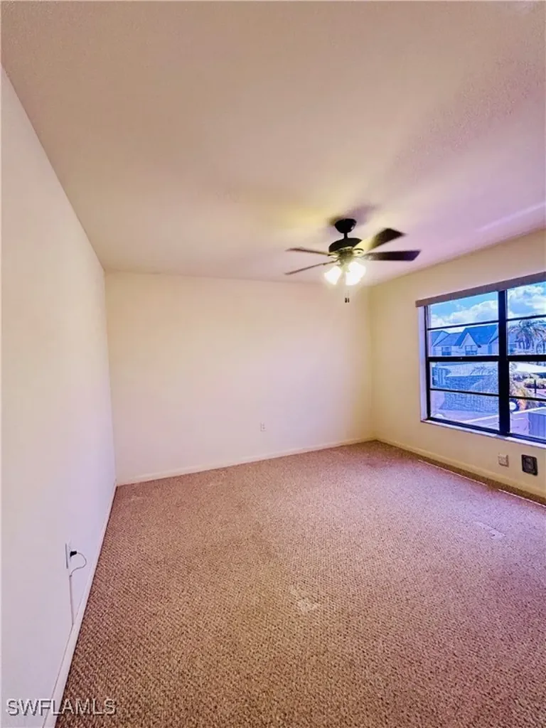 642 SE 13th Place Cape Coral FL 33990