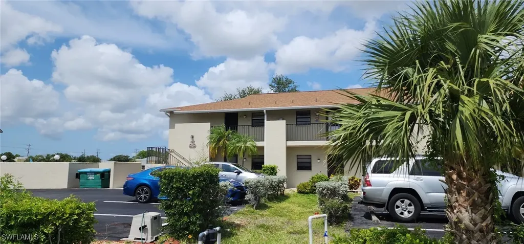 642 SE 13th Place Cape Coral FL 33990