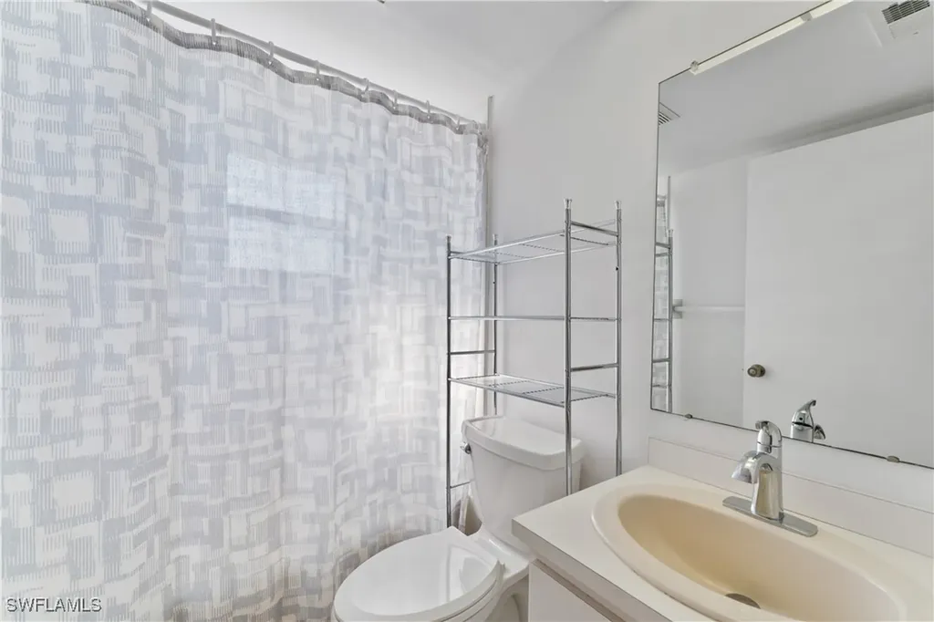 642 SE 13th Place Cape Coral FL 33990