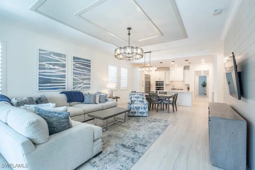 16364 Viansa Way Naples FL 34110