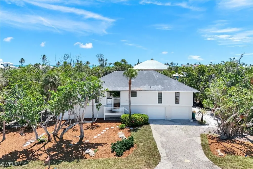 1043 Blue Heron Drive Sanibel FL 33957