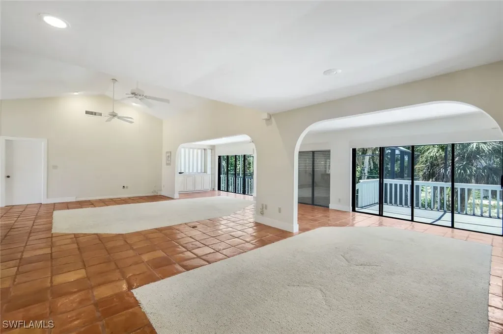 1043 Blue Heron Drive Sanibel FL 33957