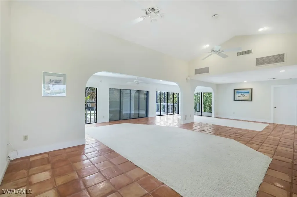 1043 Blue Heron Drive Sanibel FL 33957