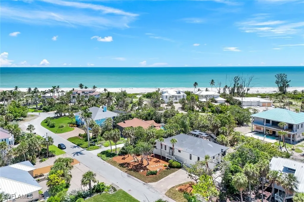 1043 Blue Heron Drive Sanibel FL 33957